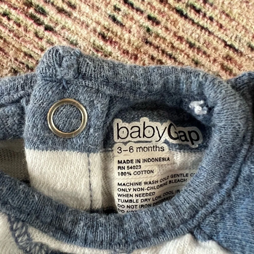 GAP Blue and White Long Sleeve Tee